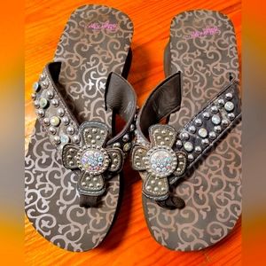 Blazin Roxx sandals